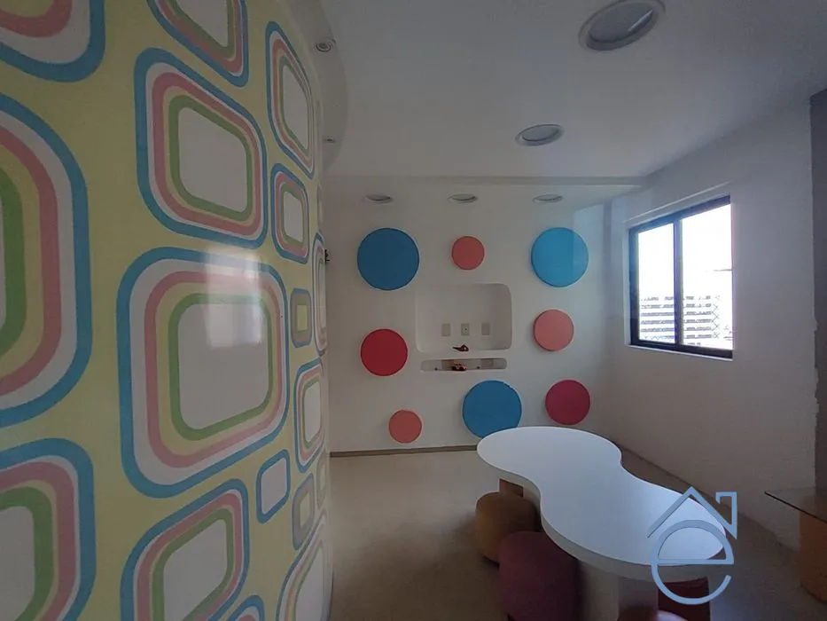 Excelente apartamento à venda na Jatiúca, Edf Renovatio, quarto e sala mobiliado - Foto 5