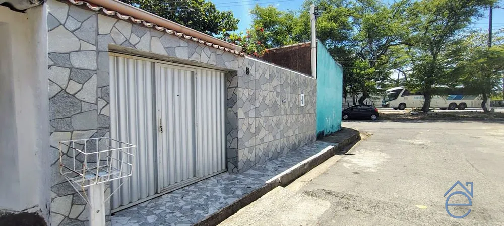 Casa à venda no Vergel do Lago, 2/4 sendo 1 suíte, jardim, 1 vaga, 137m2 - Foto 2