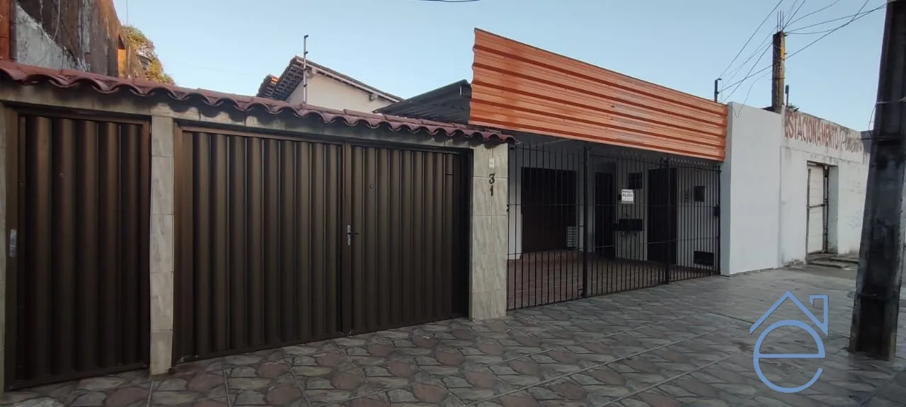 Casa ampla à venda no Trapiche, residencial ou comercial, ótimo local, 324 m2