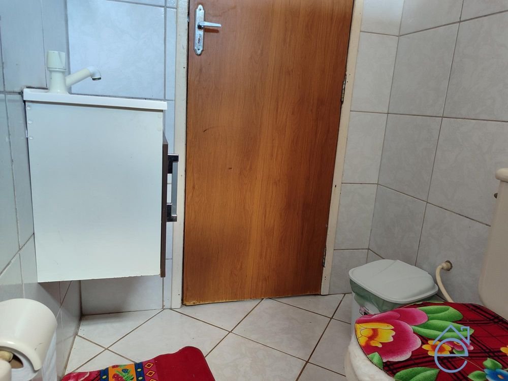 Excelente casa com energia solar no Vergerl com 3 quartos sendo um suite. - Foto 11