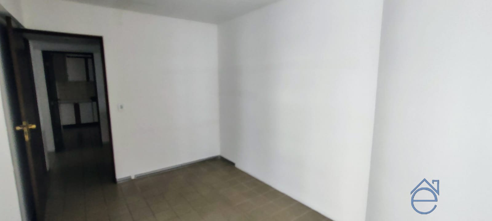 Apartamento à venda, 3/4 sendo 1 suíte, DCE, 2 vagas de garagem e 50m do mar - Foto 17
