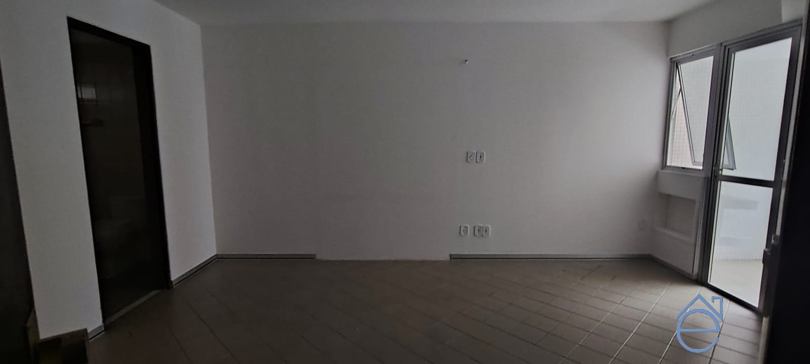 Apartamento à venda, 3/4 sendo 1 suíte, DCE, 2 vagas de garagem e 50m do mar - Foto 19