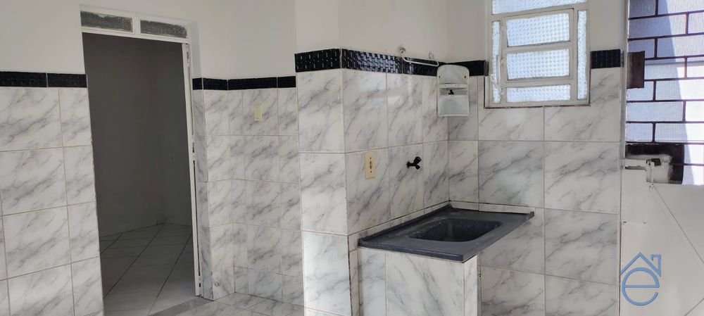 Casa à venda de esquina na Ponta Grossa, 3/4, sala ampla, garagem e DCE, 323m2 - Foto 9