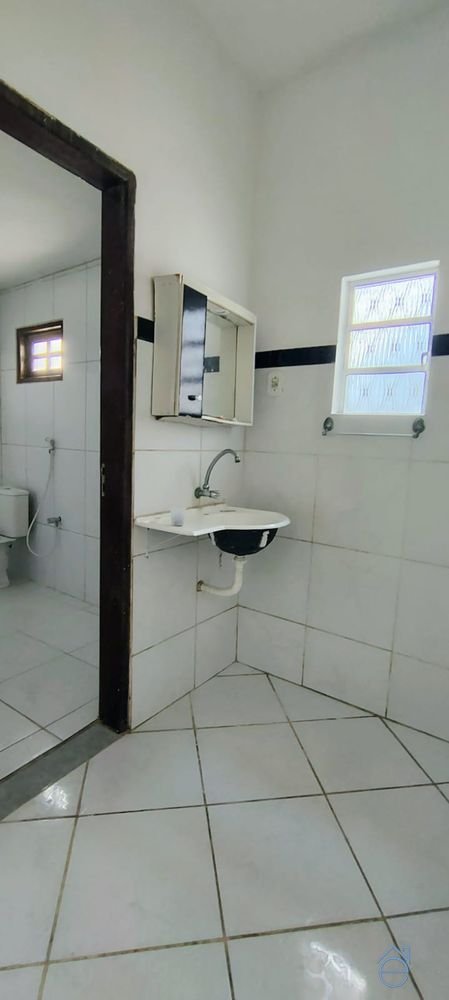 Casa à venda de esquina na Ponta Grossa, 3/4, sala ampla, garagem e DCE, 323m2 - Foto 14