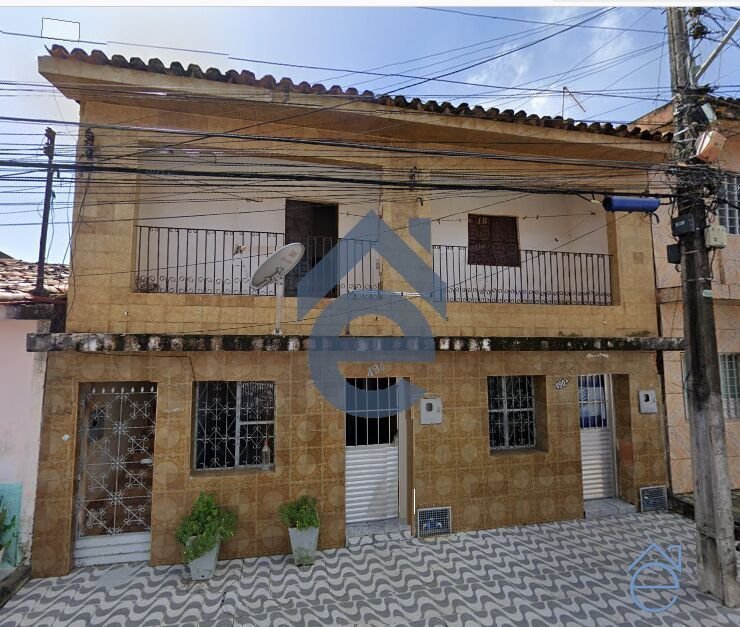Casa à venda no Vergel do Lago, 3  unidades, em local tranquilo, ótimo investime