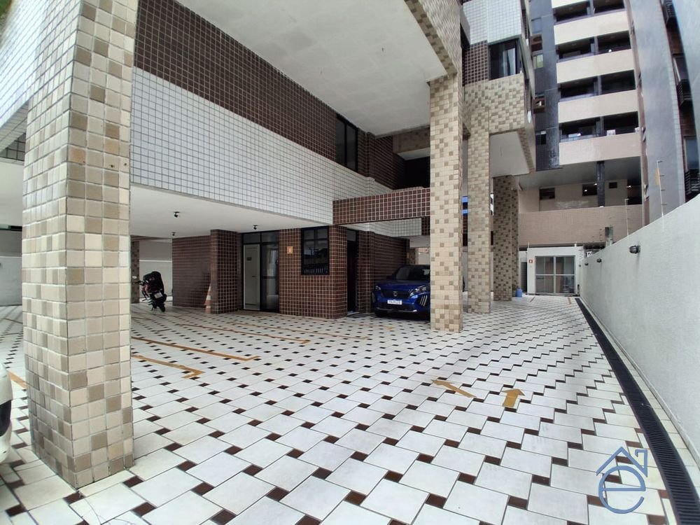 Apartamento à venda na Pajuçara, 2/4 sendo 1 suíte, ótimo local  - Foto 2