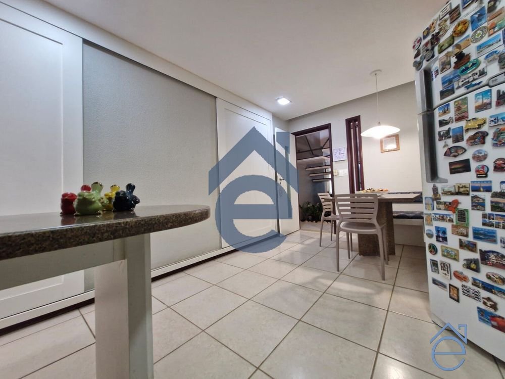 Casa à venda no Condomínio Ocean View, 6 suítes, piscina, 545 m2, próximo a prai - Foto 19
