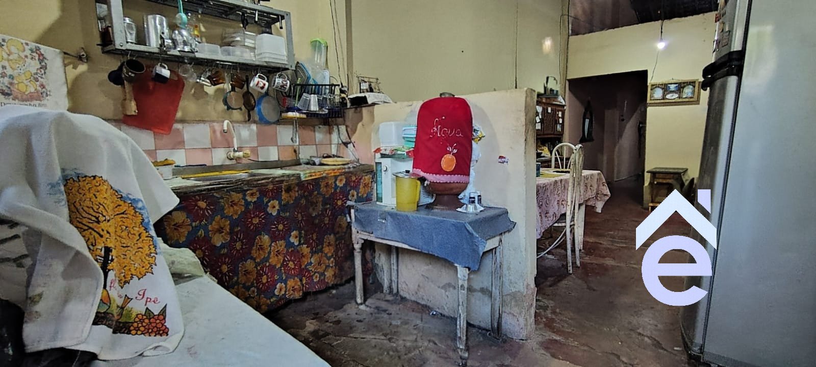 Casa à venda na Ponta Grossa, ótimo local, 2/4, salas de estar e jantar, 111m2  - Foto 11