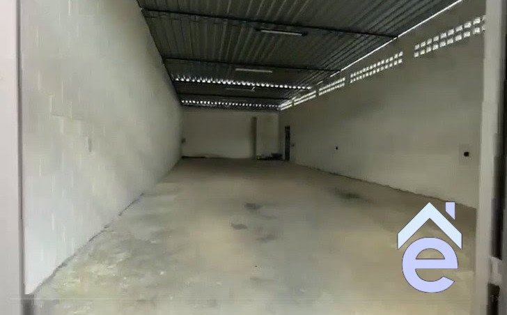Galpão à venda no bairro de Santa Lúcia, um com 140m2 e outro com 165m2, esquina. - Foto 5