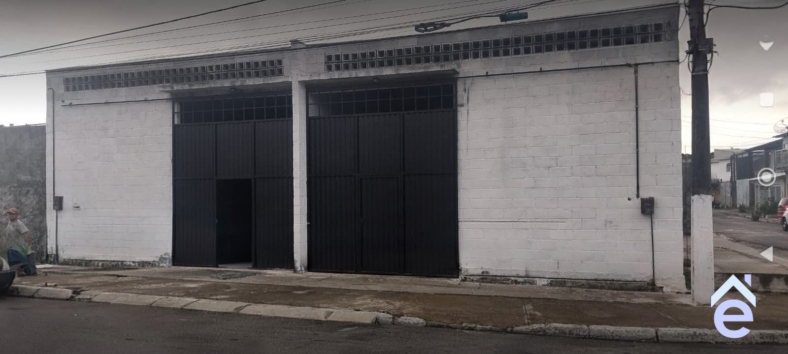 Galpão à venda no bairro de Santa Lúcia, um com 140m2 e outro com 165m2, esquina. - Foto 6