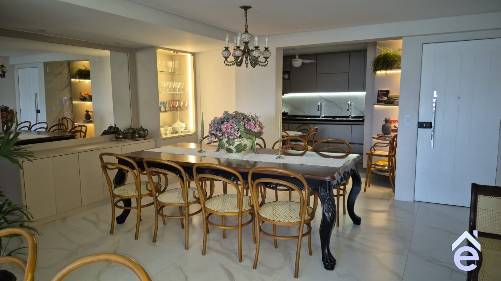 Apartamento à venda na Ponta Verde com 3 quartos e 2 vagas de garagem.  - Foto 1